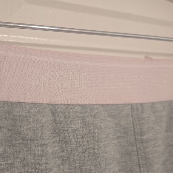 Calvin Klein Gray Athletic Shorts Elastic Waistband - Picture 3 of 5
